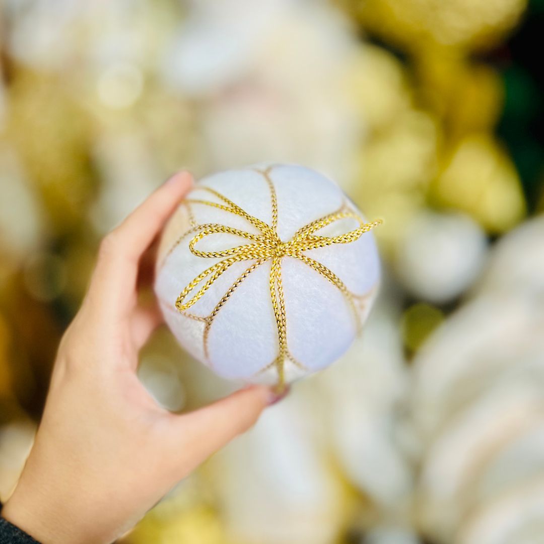 Bola Decorada Natal Champanhe Branco - 10cm