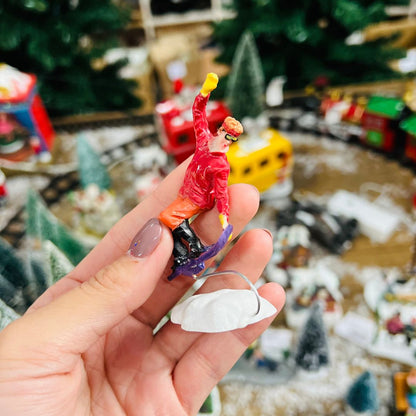 Figura Natal Esquiador - 4,5x3x8cm