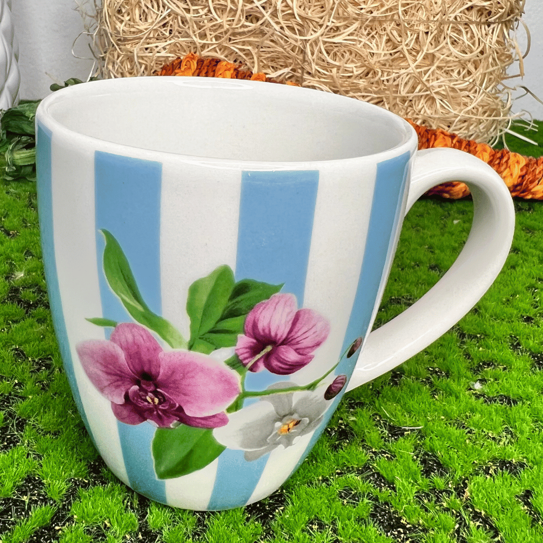 Caneca Trendy Listrada Com Flores de Cerâmica 370ml