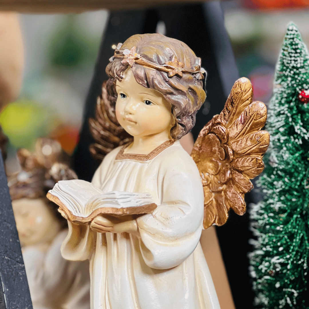 Anjo de Natal Com Livro - Enfeite Decorativo com Luzes na Auréola