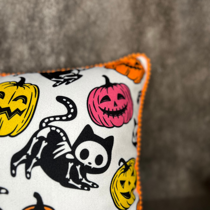 Almofada Halloween Com Mini Grelot 43x43cm